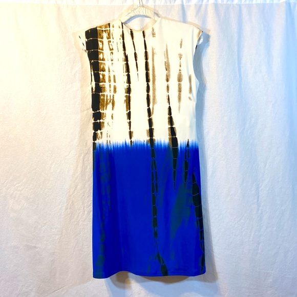 VENUS Tie Dye Dress with adorable braided detail. - Picture 6 of 9